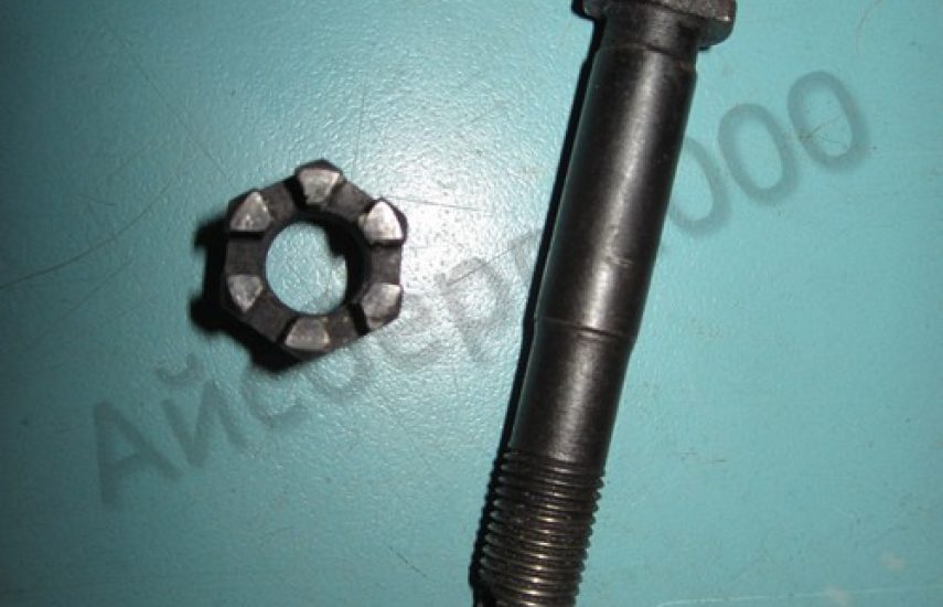 Болт шатуна с гайкой-2ФУБС12-Ц074