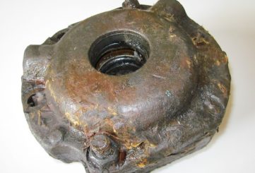 Сальник в сборе в комплекте с крышкой ФУУ80р-29-00а