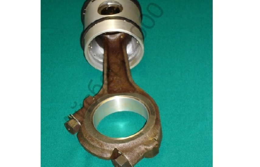 Шатунно-поршневая группа в сборе без вкладышей, 026.180.009 (кольца чугунные)