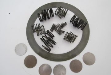 ЗИП к всас.и нагн.клапанам ФУ40,ФУУ80(1 пластина,6 пружин,7 пятачков,по 7б. и м. пружин)